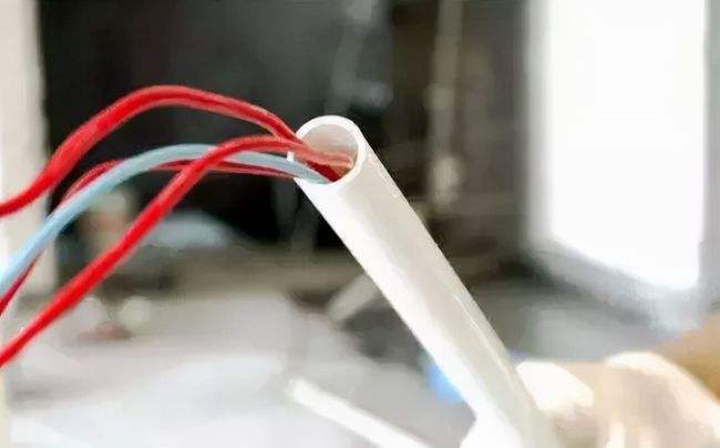 排管、電纜溝、穿管敷設(shè)在什么情況下采用？需要注意什么？